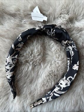 Anthropologie Black and Cream Floral Knotted Headband